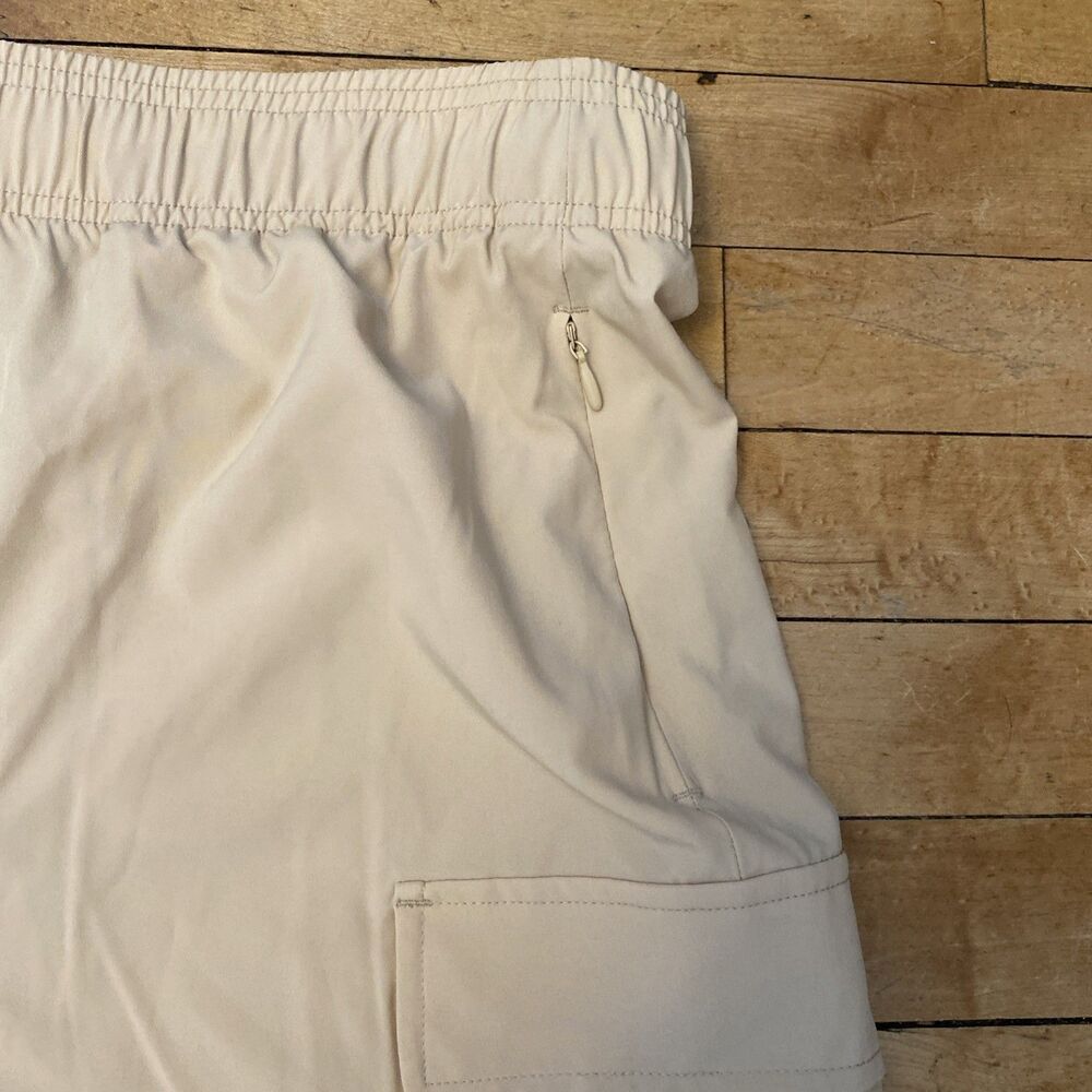 Champion Shorts Men’s Size Large Western Beige Cargo Zip Pocket Drawstring Elast - Picture 4 of 8